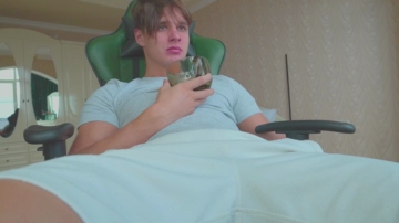 Dave_Maxwell  28-09-2021 video spank